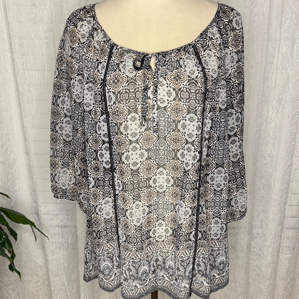 Croft & Barrow Black and White Floral Blouse